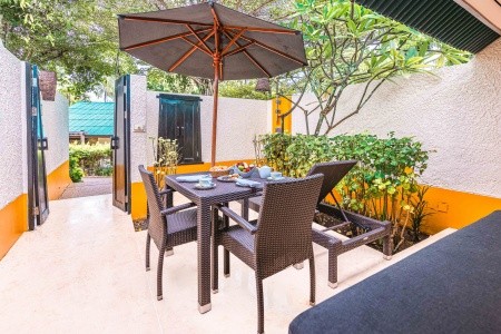 Thajsko Phuket Paradox Resort Phuket (Ex: Mövenpick Resort & Spa Karon Beach Phuket) 13 dňový pobyt Raňajky Letecky Letisko: Viedeň November 2026 (28/11/26-10/12/26)