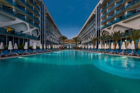 Vikingen Infinity Resort & Spa - 11