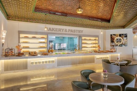 Egypt Hurghada Pickalbatros Albatros Palace 15 dňový pobyt All Inclusive Letecky Letisko: Praha May 2026 ( 3/05/26-17/05/26)