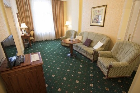 Humboldt Park & Spa - 14