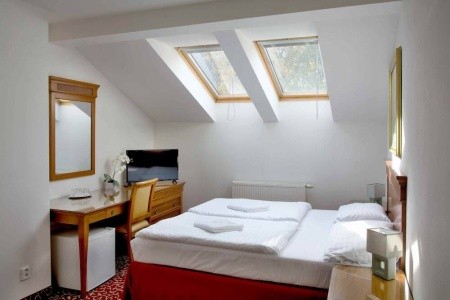 Česká republika Západné Čechy Romania 2 dňový pobyt Raňajky Vlastná July 2026 (16/07/26-17/07/26)