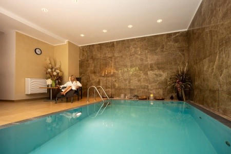 Mama's Design & Boutique - 19