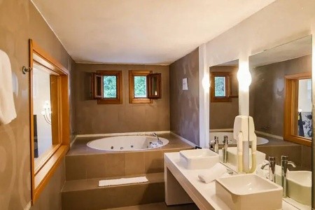 Grécko Skiathos Kanapitsa Mare 8 dňový pobyt Raňajky Letecky Letisko: Viedeň August 2026 ( 4/08/26-11/08/26)