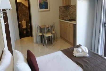 Carisa Suites And Apartments - 11