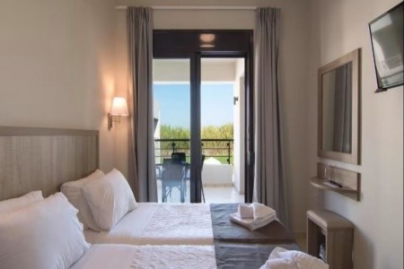 Carisa Suites And Apartments - 16