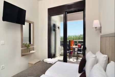 Carisa Suites And Apartments - 17