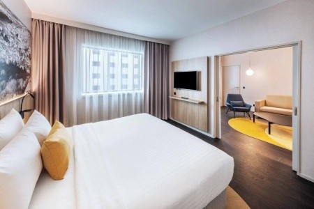 Courtyard By Marriott Prague Airport - 9