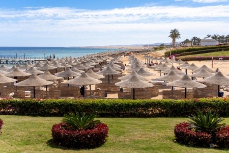 Sirena Beach Resort & Spa - 81