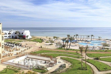 The Three Corners Equinox Beach Resort - 54