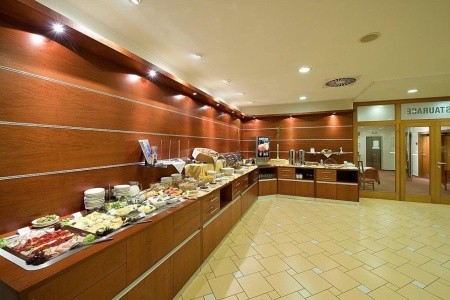 Ramada Airport Prague