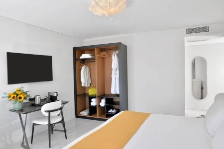 The Athenaeum Luxury - 34