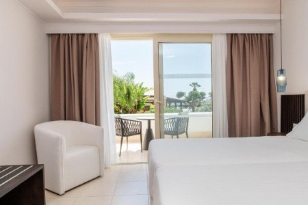 Grand Blue Beach - 12