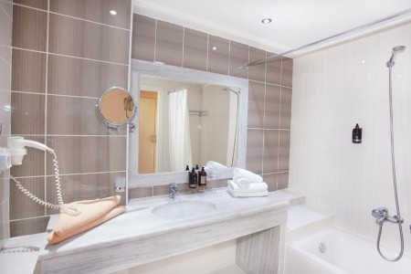 Grand Blue Beach - 14