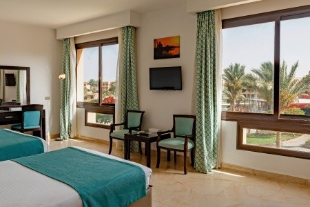 Blend Elphistone Resort - 25