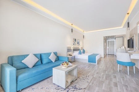 Sirena Beach Resort & Spa - 12