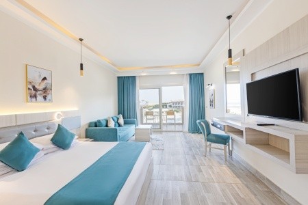 Sirena Beach Resort & Spa - 16