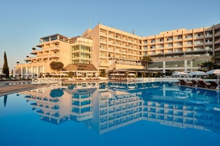 Grecian Park - 2