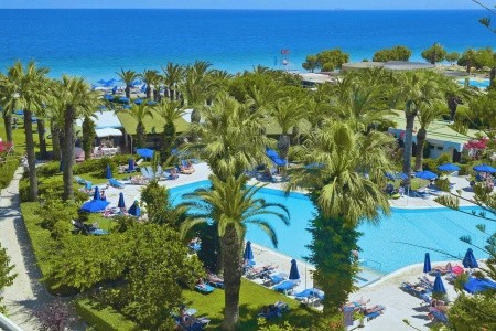 Blue Horizon Beach Resort - 2