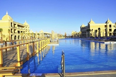 Titanic Royal Resort - 12