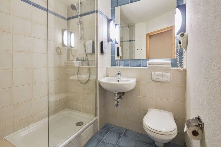 Poľsko Velkopolsko Campanile Poznan 6 dňový pobyt Raňajky Vlastná March 2026 (31/03/26- 5/04/26)