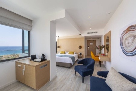 Leonardo Crystal Cove & Spa By The Sea - 5