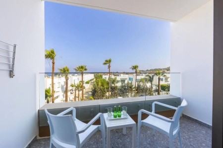 Leonardo Crystal Cove & Spa By The Sea - 18