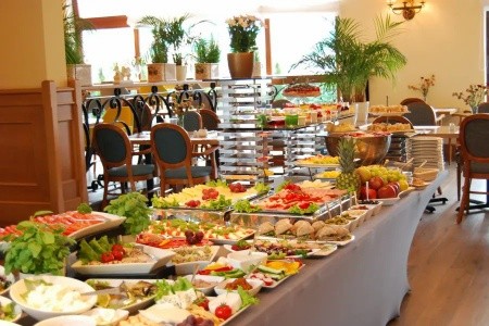 Poľsko Velkopolsko Włoski Business Centrum 3 dňový pobyt Raňajky Vlastná August 2026 ( 2/08/26- 4/08/26)