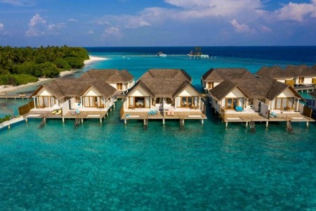 Maldivy  Furaveri Island Resort & Spa (Raa Atoll) 10 dňový pobyt Plná penzia Letecky Letisko: Praha May 2026 ( 8/05/26-17/05/26)