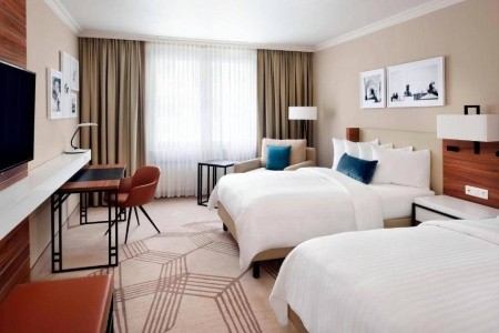 Česká republika Praha a okolie Marriott Hotel Prague 2 dňový pobyt Raňajky Vlastná November 2026 (10/11/26-11/11/26)