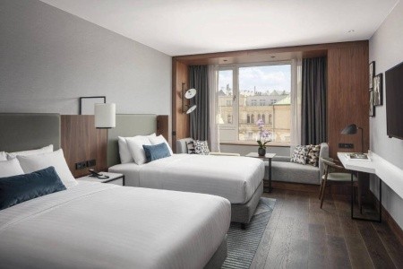 Česká republika Praha a okolie Marriott Hotel Prague 2 dňový pobyt Raňajky Vlastná November 2026 (10/11/26-11/11/26)