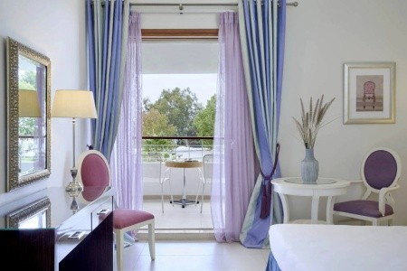 Grécko Skiathos Skiathos Princess 15 dňový pobyt Polpenzia Letecky Letisko: Viedeň August 2026 ( 1/08/26-15/08/26)