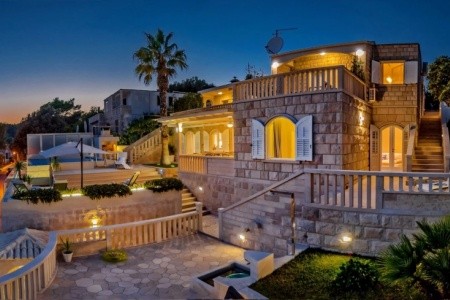 Villa Stone Castle (Selca) - 1