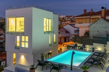 Luxury Villa With A Swimming Pool Trogir - 17256 - 1