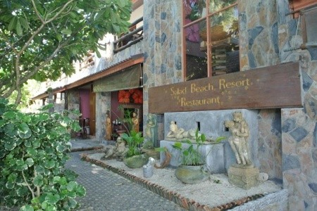 Salad Beach Resort