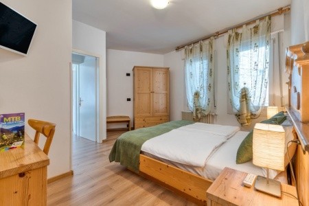 Jezero Ledro V Pedálech - 12