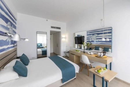 Crystal Springs Beach - 8