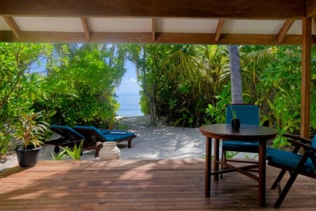 Maldivy  Canareef Resort Maldives (Herathera) 10 dňový pobyt Raňajky Letecky Letisko: Praha May 2026 (24/05/26- 2/06/26)