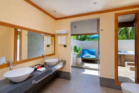 Maldivy  Canareef Resort Maldives (Herathera) 10 dňový pobyt Raňajky Letecky Letisko: Praha May 2026 (24/05/26- 2/06/26)