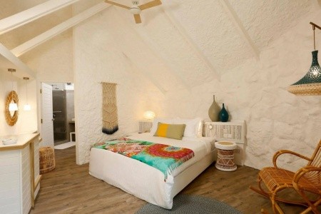 Maurícius Flic en Flac La Pirogue Resort & Spa 15 dňový pobyt Polpenzia Letecky Letisko: Praha December 2026 (24/12/26- 7/01/27)