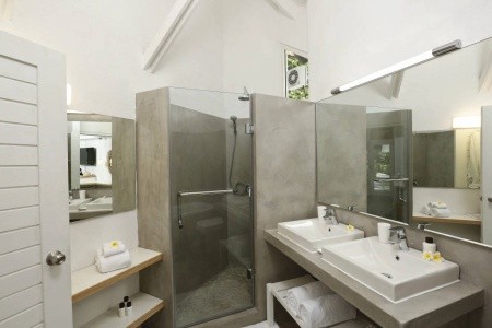 Maurícius Flic en Flac La Pirogue Resort & Spa 15 dňový pobyt Polpenzia Letecky Letisko: Praha December 2026 (24/12/26- 7/01/27)