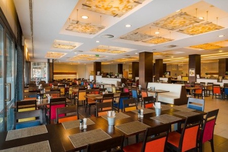 Maďarsko Západné Zadunajsko Park Inn By Radisson Sárvár Resort & Spa 5 dňový pobyt All Inclusive Vlastná June 2026 ( 9/06/26-13/06/26)