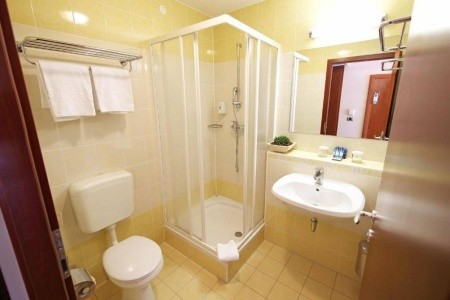 Slovinsko Portorož Salinera 8 dňový pobyt Polpenzia Vlastná June 2026 (27/06/26- 4/07/26)