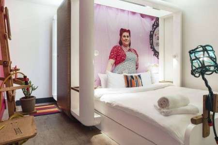 The Corner London City - 6