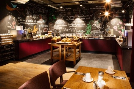 Česká republika Praha a okolie Pentahotel Prague 6 dňový pobyt Raňajky Vlastná October 2026 ( 1/10/26- 6/10/26)