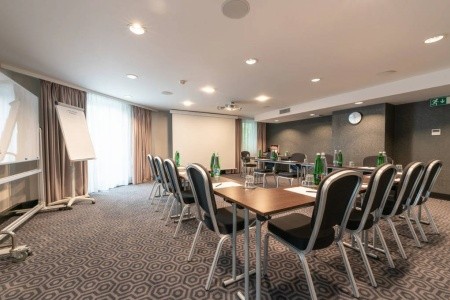 Česká republika Praha a okolie Pentahotel Prague 6 dňový pobyt Raňajky Vlastná October 2026 ( 1/10/26- 6/10/26)