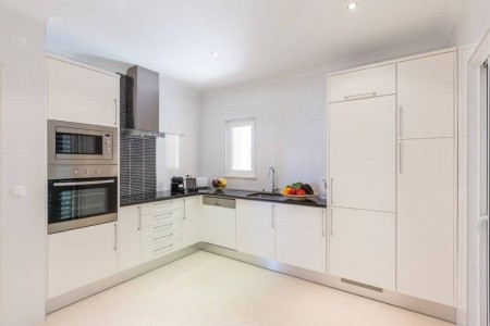 Nau Salema Beach Village - 9