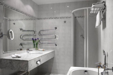 Ambassador - Zlatá Husa - 11