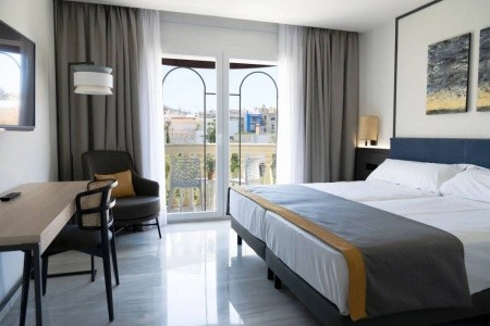 Španielsko Costa Dorada Urh Sitges Playa 3 dňový pobyt Raňajky Letecky Letisko: Praha June 2026 (12/06/26-14/06/26)