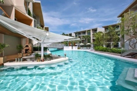 Thajsko Phuket Wyndham Grand Nai Harn Beach Phuket 12 dňový pobyt Plná penzia Letecky Letisko: Praha June 2026 (28/06/26- 9/07/26)