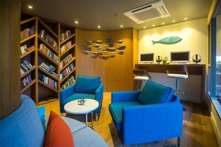 Thajsko Phuket The Sis Kata Resort 11 dňový pobyt Raňajky Letecky Letisko: Praha December 2026 ( 4/12/26-14/12/26)